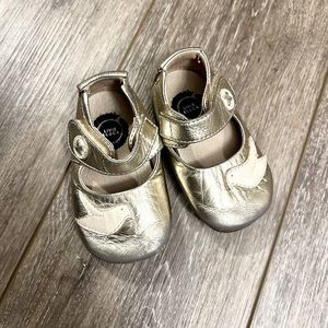 Livie & Luca Metallic Gold Pio Pio Soft Sole Baby Leather
Shoes Sz 3 6-12 Months